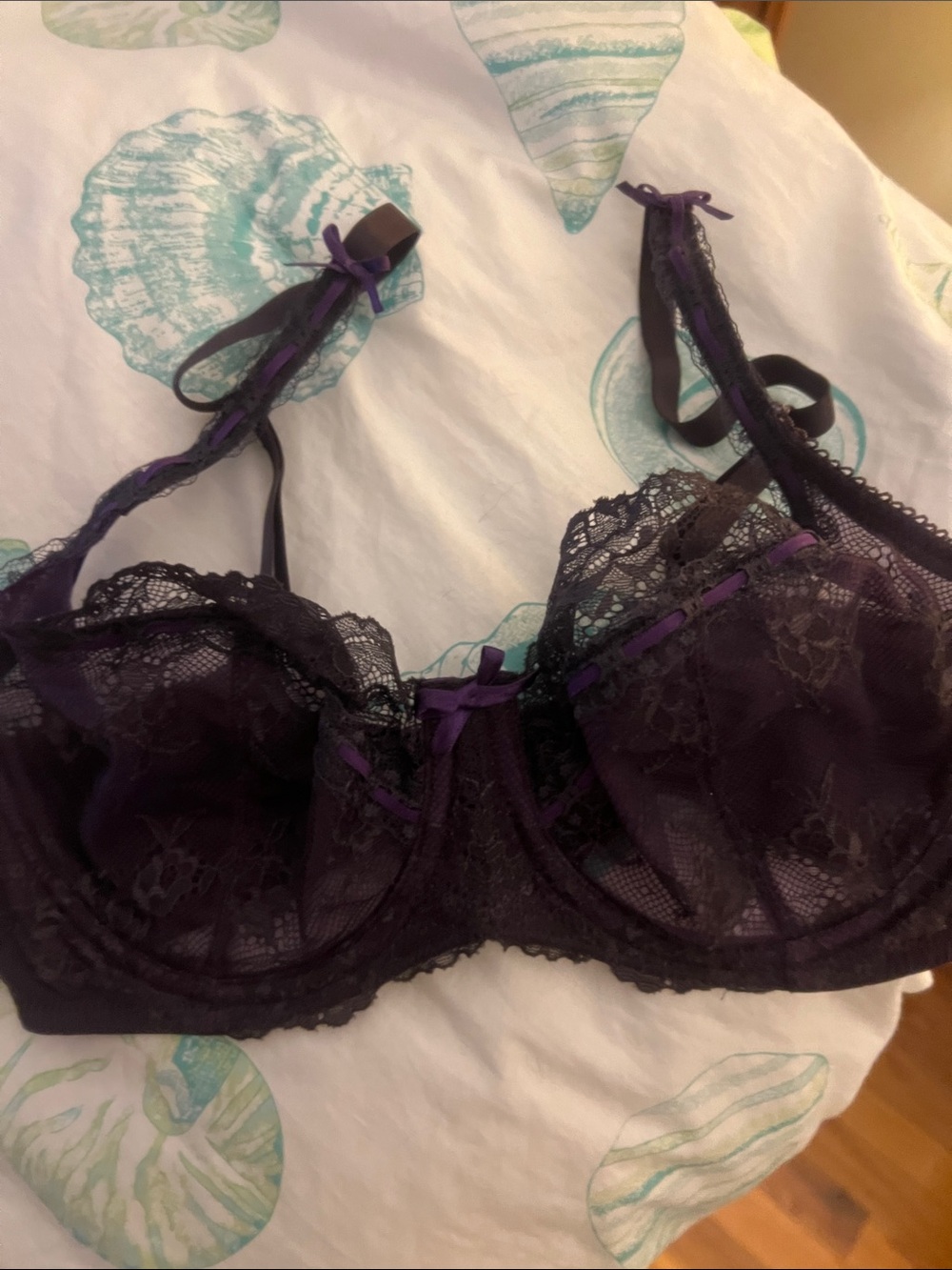 Elle Macpherson purple lace Underwire Bra with Ribbon Accents